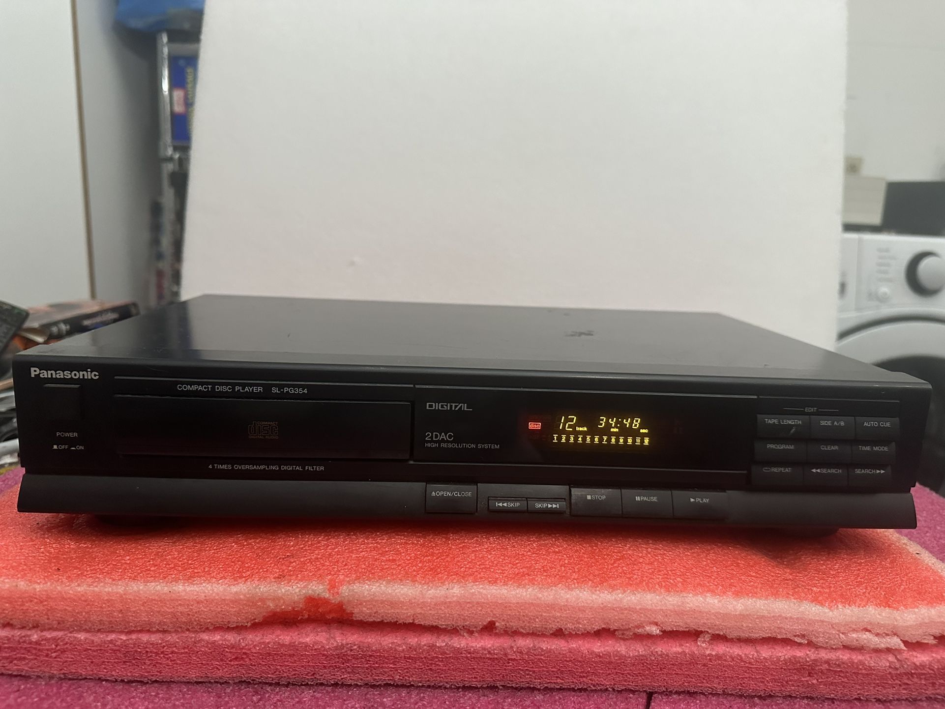 Panasonic SL-PG354 CD Player Single Disc CD Player. MADE IN JAPAN
