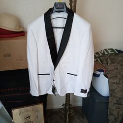 New Men's Dress Jacket  sz 46 S  New never Worn Before.. Pickup Only!!