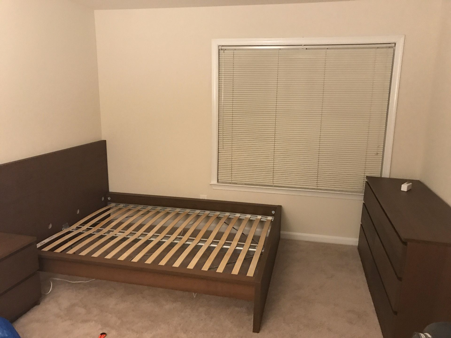 Ikea malm queen bed with 2 drawers