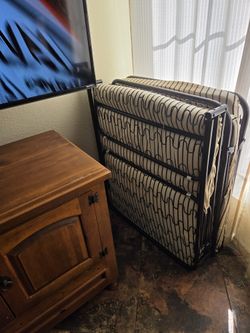 Cots (2)
