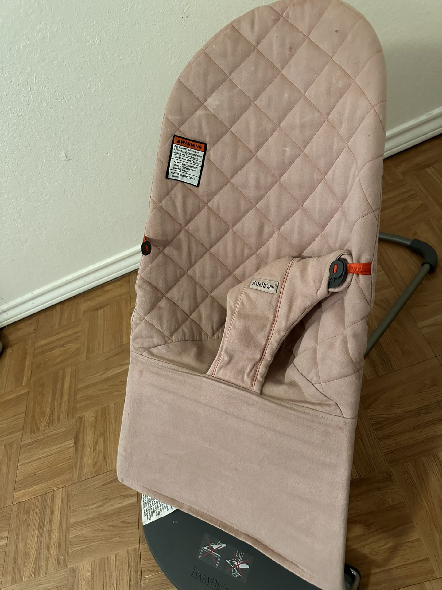 BabyBjorn Pink (Old Rose) Bouncer