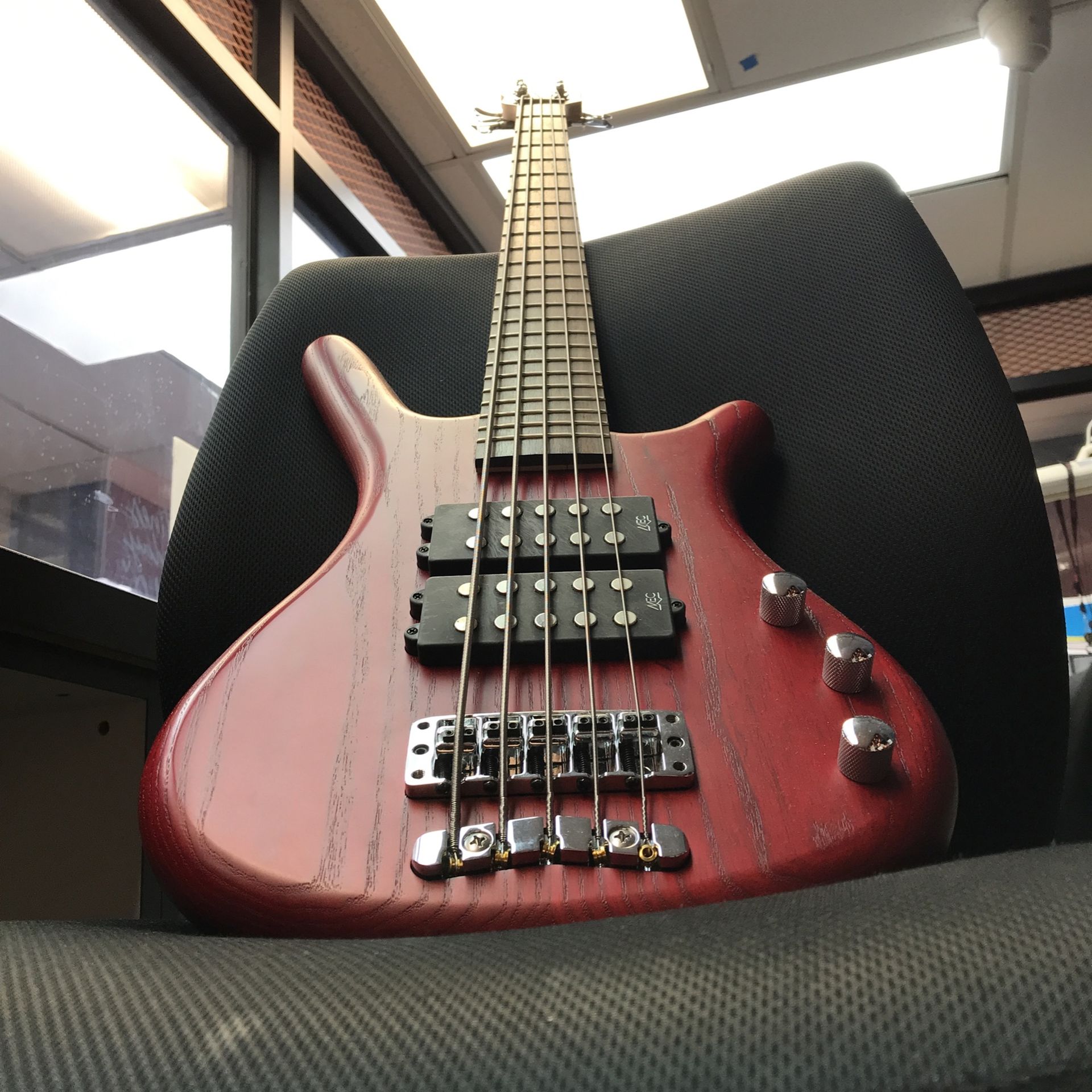 5 String Base