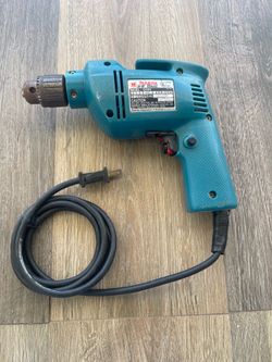 Makita 3/8 drill￼