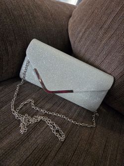 Silver sparkling clutch