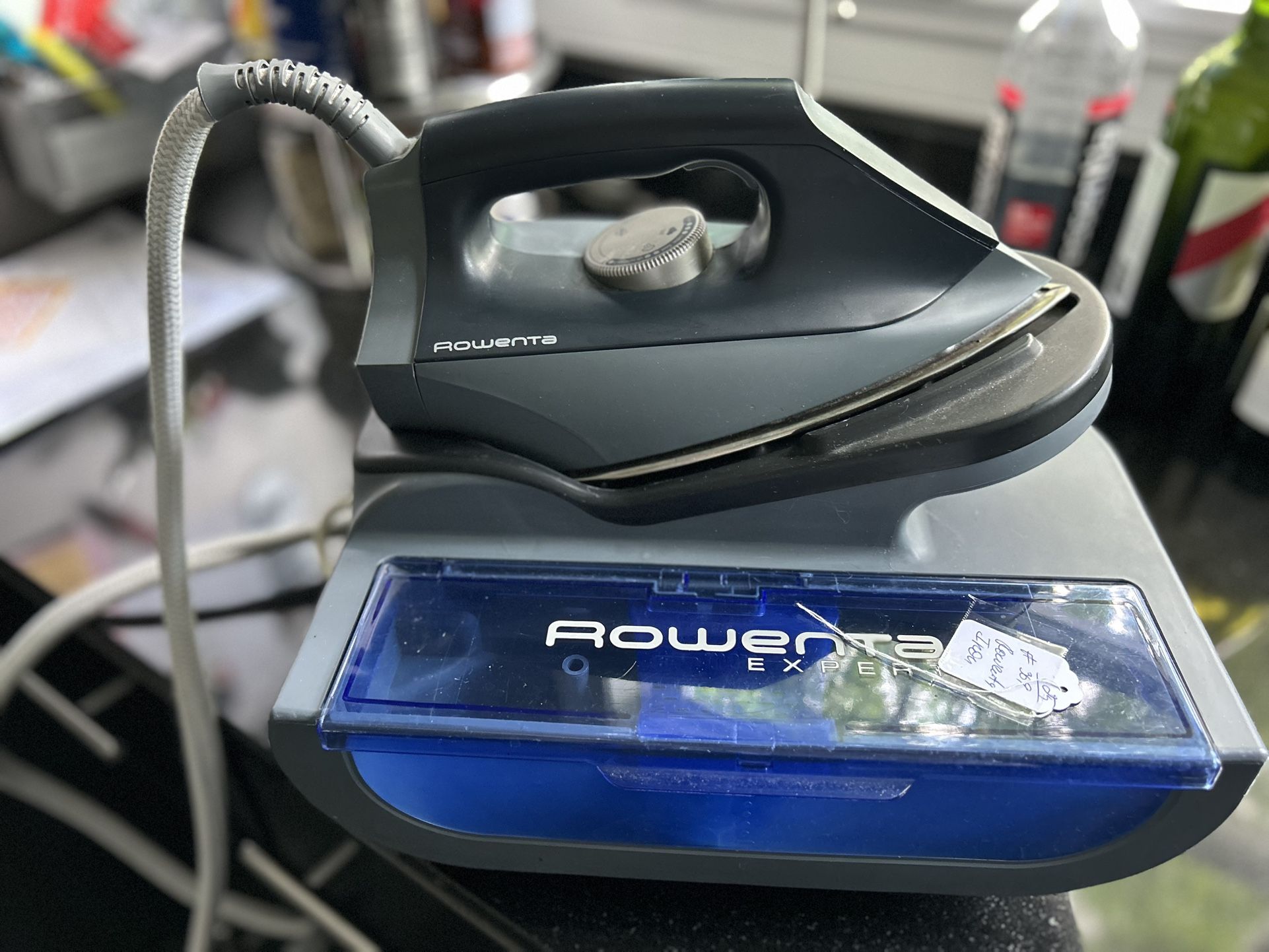 Rowenta Expert Steam Pro Steam Generator Pressure Iron DG8030 Fully Functional