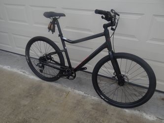 Cannondale Treadwell 3 NEW BIKE size LARGE