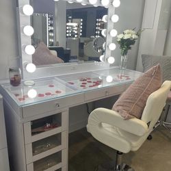 New Vanity Set