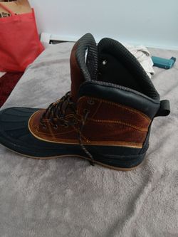 Nike Bòot