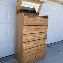 High Dresser  And Organizer Jewelry Box 