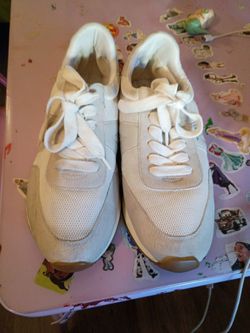 Retro mesh runners