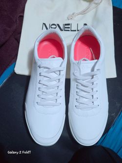 New Novella Sneakers designer shows size 9M