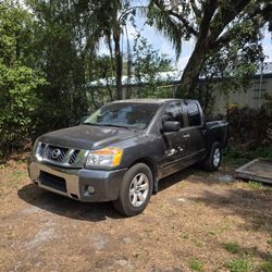 2011 Nissan Titan