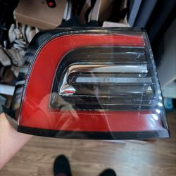 Tesla M3 Tailight 