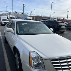 09 Cadillac DTS