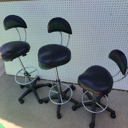 Salon Barber Hairdresser Hairstylist Esthetician Adjustable Stool Chairs