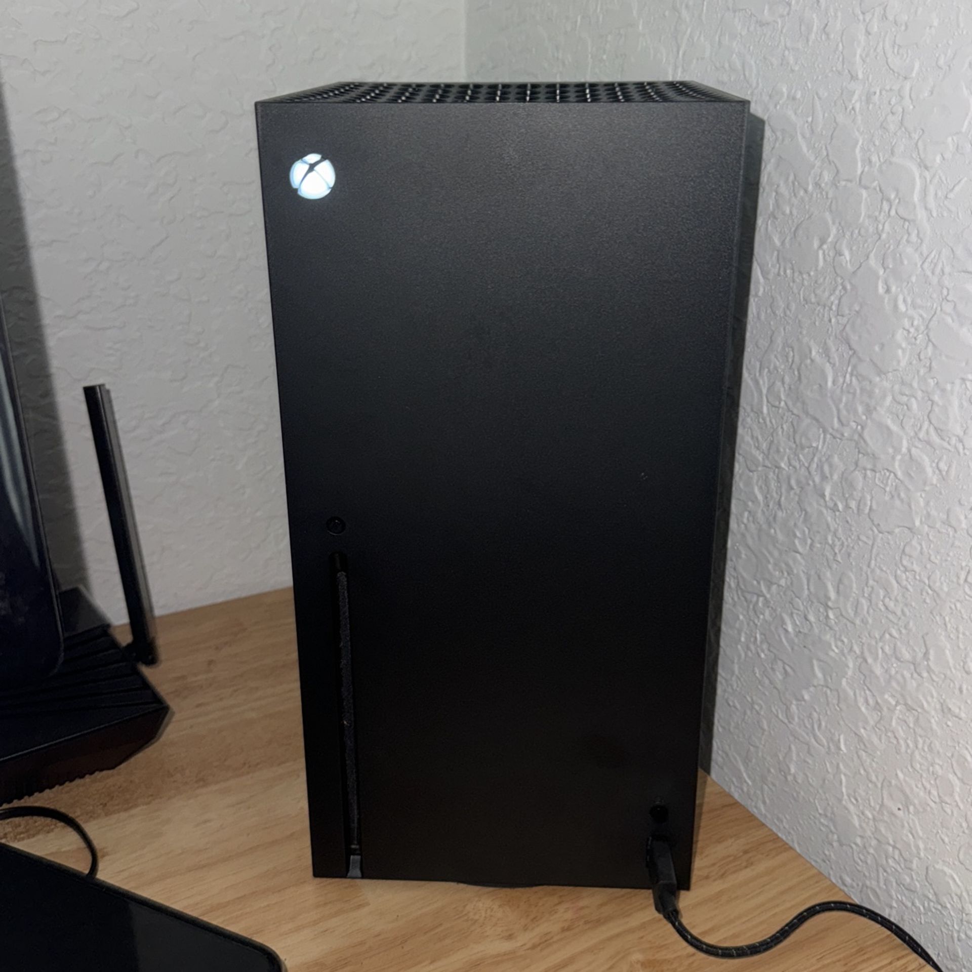 Xbox 1 X Series/ Asus 144 Hrtz 1ms Monitor/ Elite Controller for Sale ...