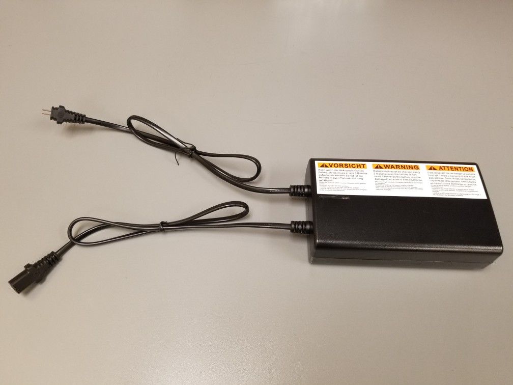 Flexsteel battery pack for reclining furniture. Powers your reclining furniture without a outlet.