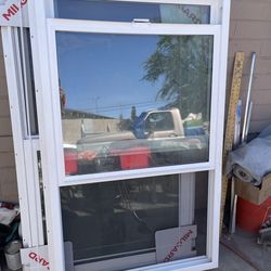 Tres ventanas vidrio doble y su mosquetero.