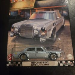 Hot Wheels Premium  Mercedes-Benz 300 SEL