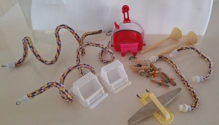 Bird/Chicken Water & Food Dishes, Cage Accessories