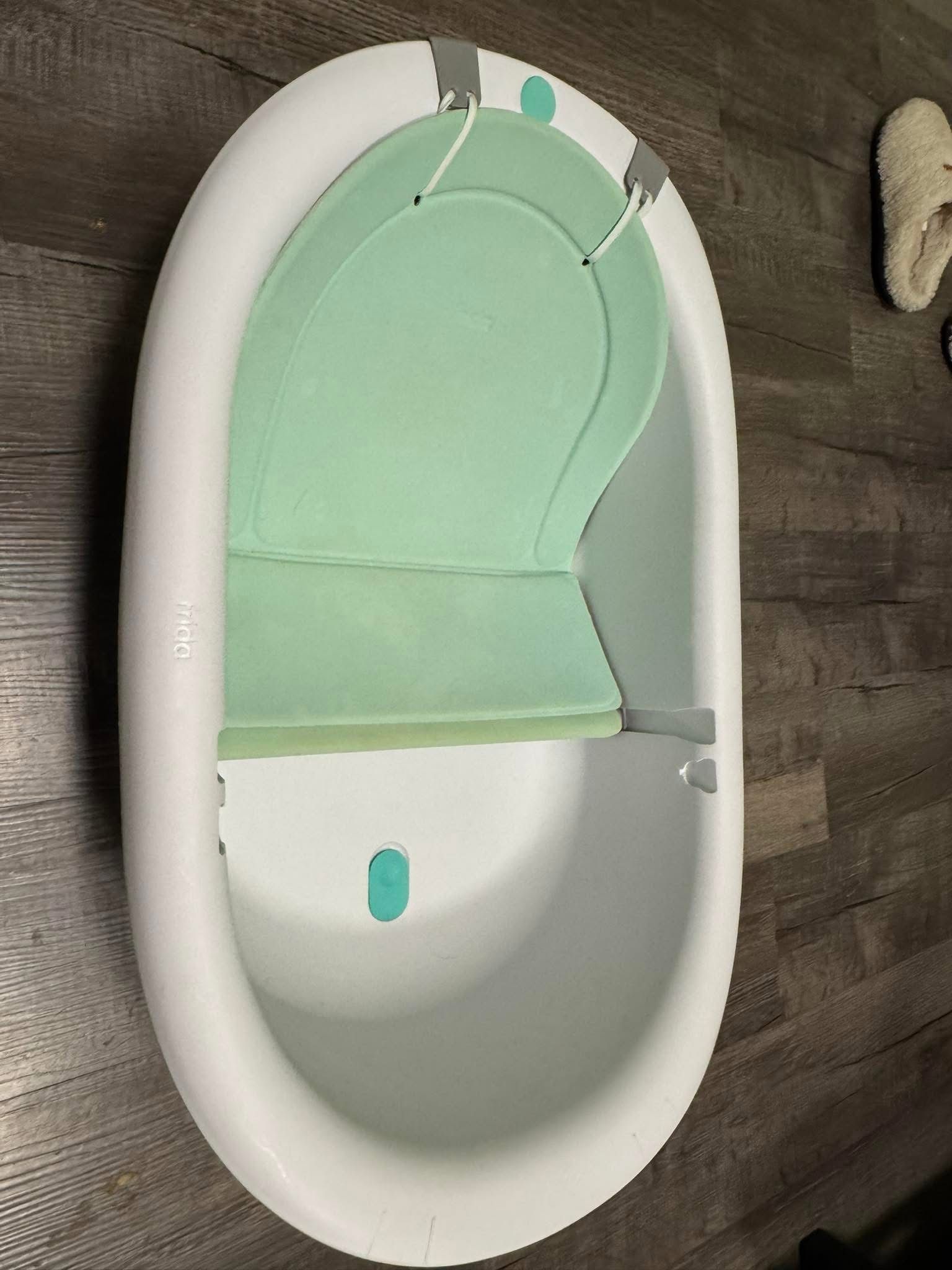 Bath tub for infant to toddler!