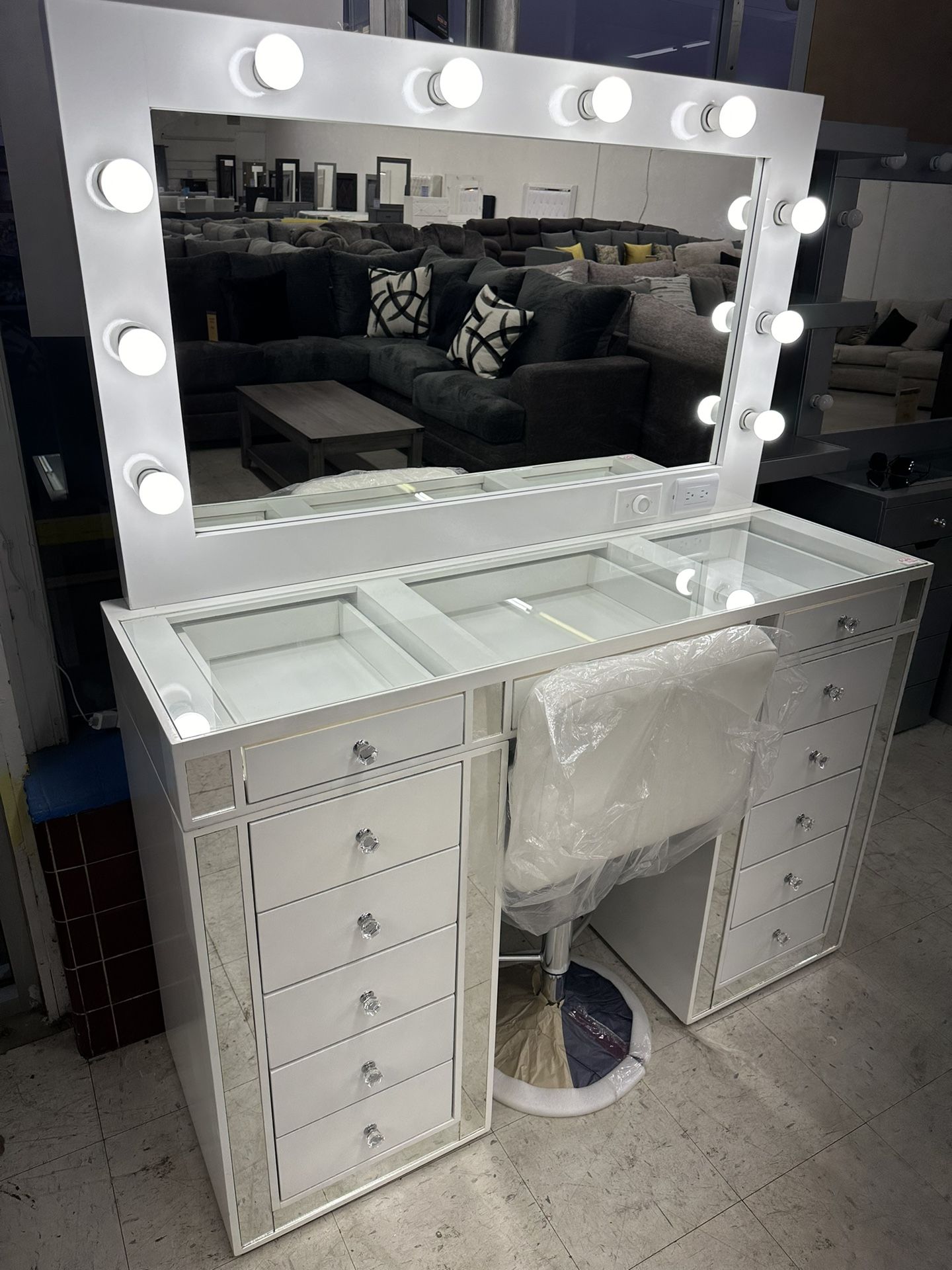 New Large White Vanity for Sale in El Paso, TX OfferUp