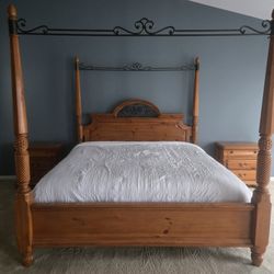 4 Piece Wood Bedroom Set