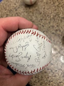 Autograph ball Chicago cubs players