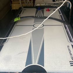 Air Hockey Table 