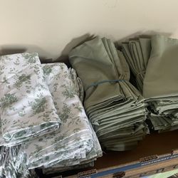 Approx 130 Count Green Napkins - Used Once And Washed 