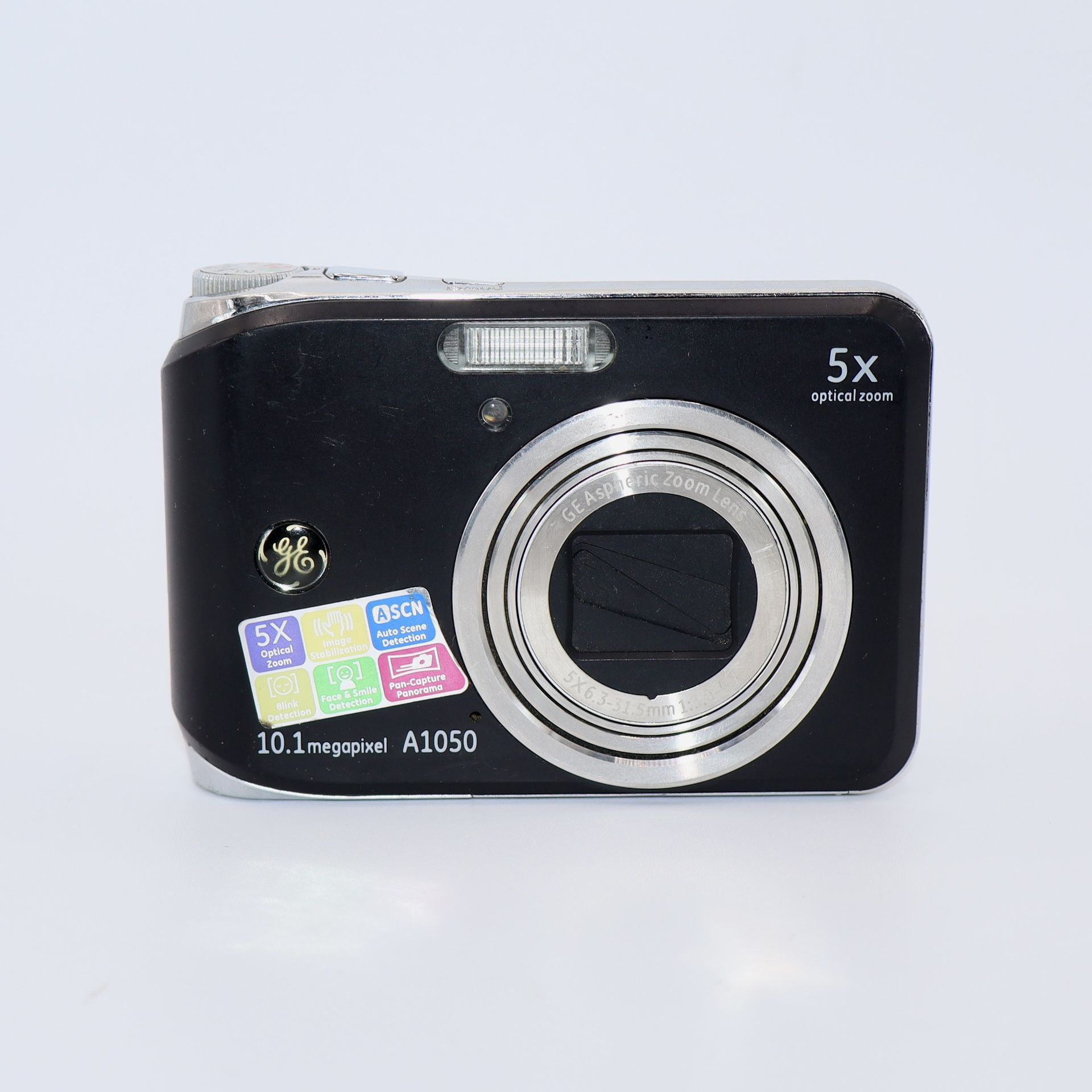 GE Compact Digital Camera 10.1 Megapixel A1050 5X Optical Zoom