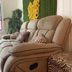Recliner Couch 