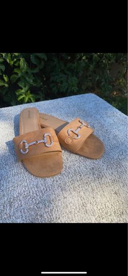 Brown diamond sandals