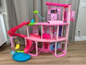 Barbie dream house pool edition