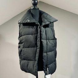 New Small Black Puffer Vest