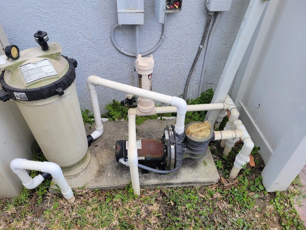 Pool/ Hot Tub Pump And Filter Shell