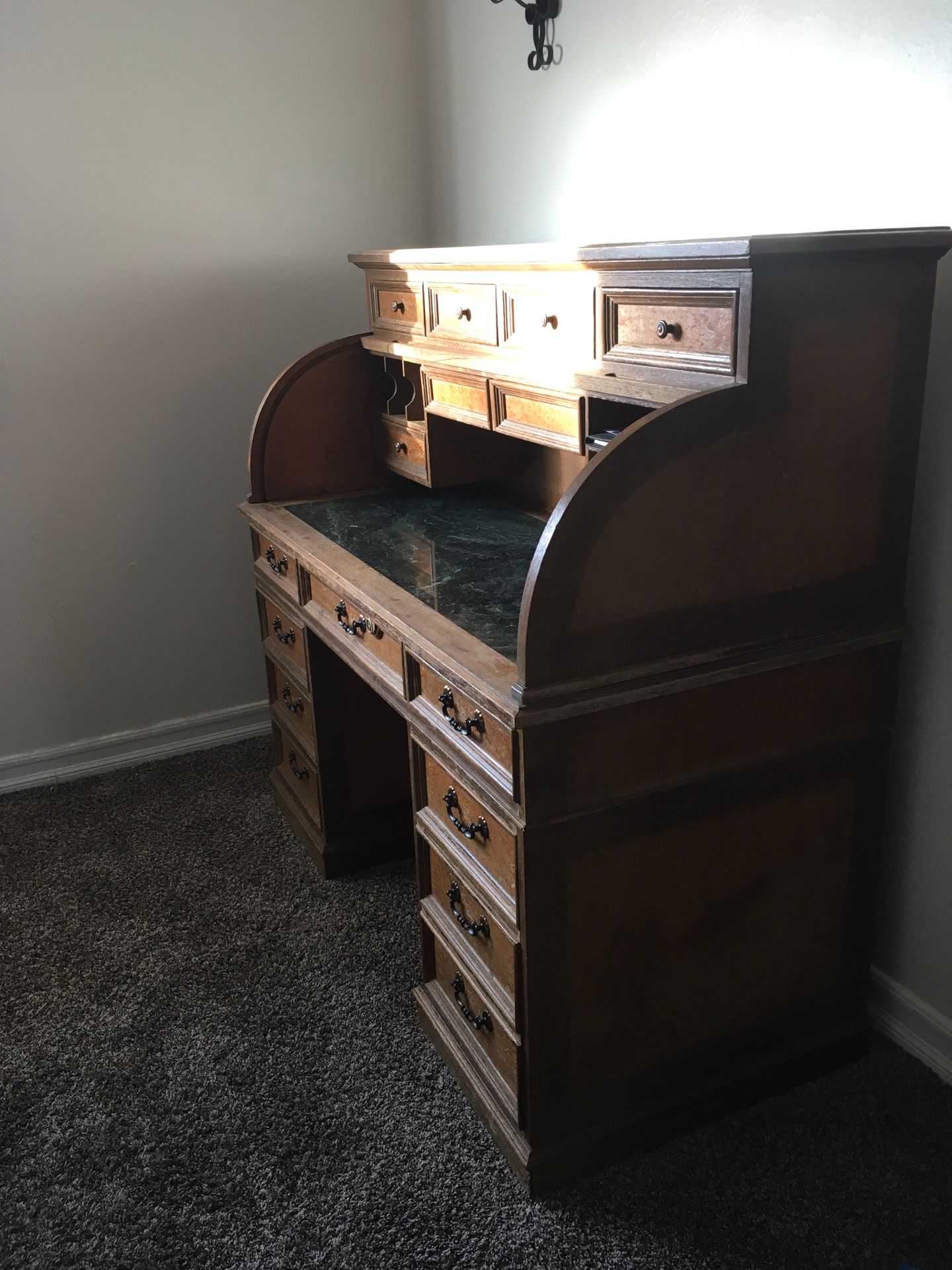 Antique desk $65