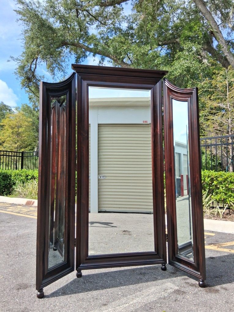 Free Delivery! 6.5 Ft Mahohany Trifold Mirror