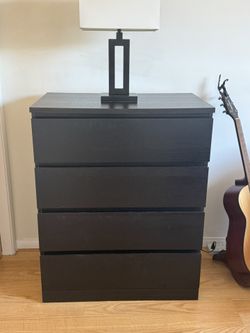 4-drawer black dresser