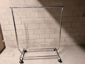 Commercial clothing rack