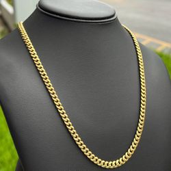 Jewelry 14k Hollow Yellow Gold Cuban link 22.00” Chain necklace 19.10 grams 5.50mm