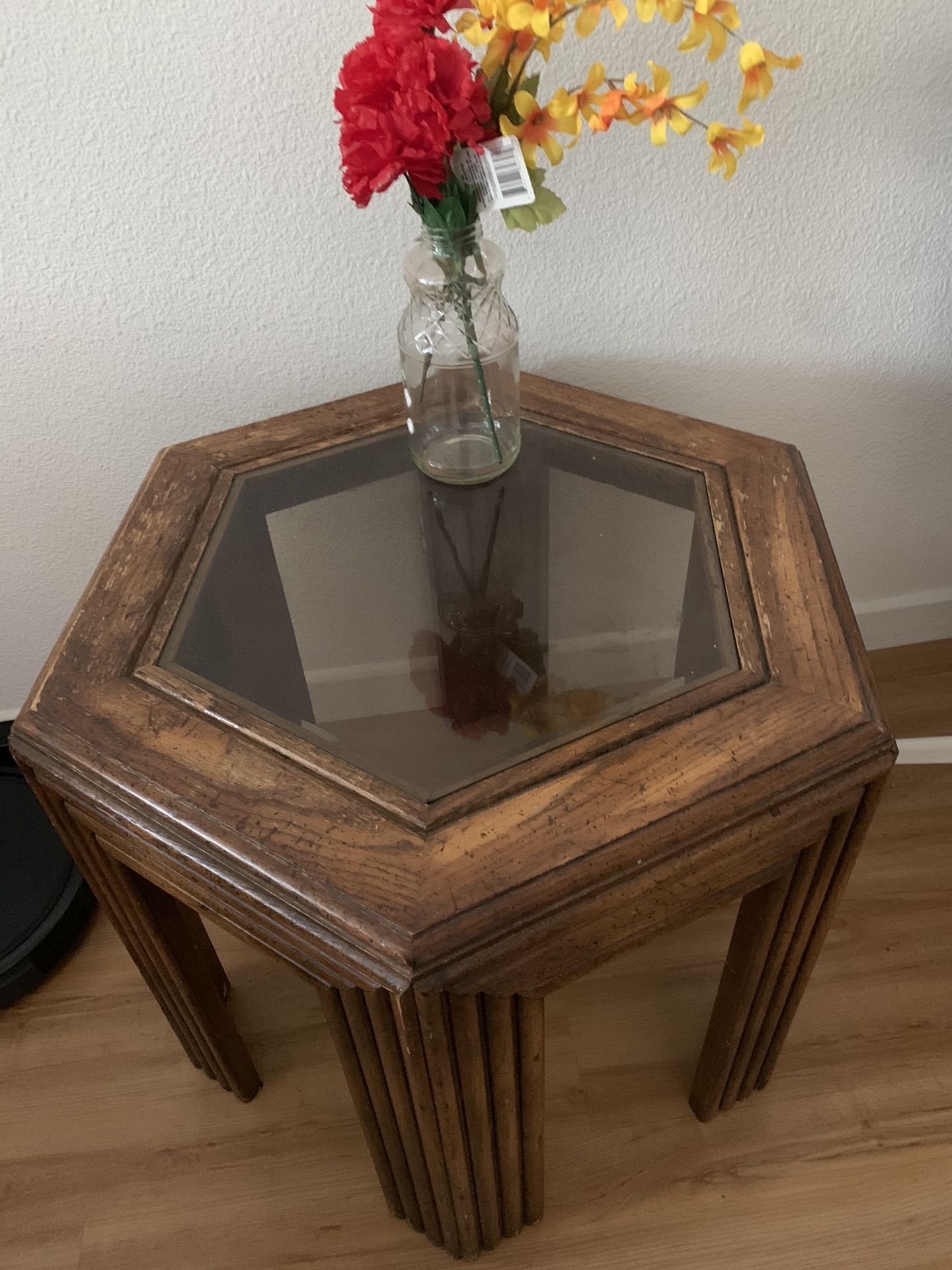 Coffee tables set