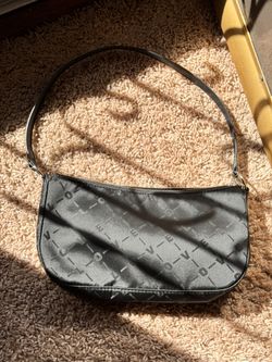 H&M Shoulder Bag – Black