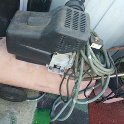 Air compressor