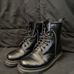 1460 MONO SMOOTH LEATHER LACE UP BOOTS