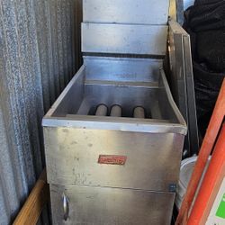 Pitco Frialator 40-45lb 105,000 BTU NATURAL GAS FRYER