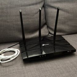 TP-Link Dual Band Gigabit Wi-Fi router

