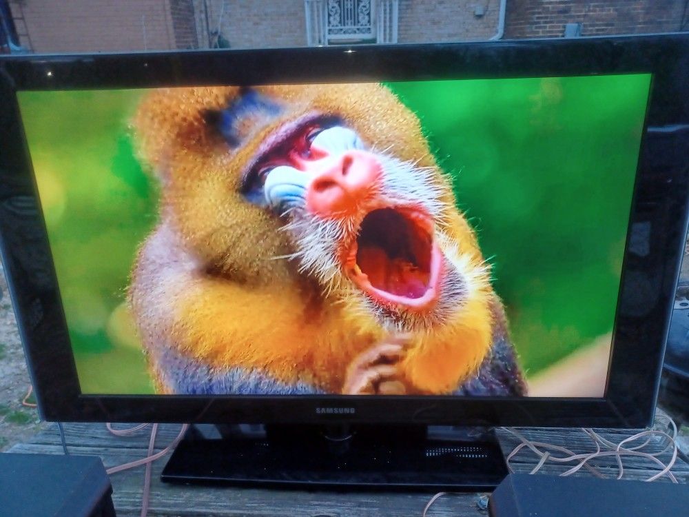 40"SAMSUNG 1080P TV WITH REMOTE AND HDMI PORTS $60 FINAL PRICE