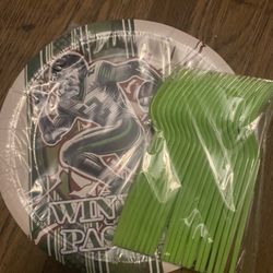 Football Paper Plates With Forks 