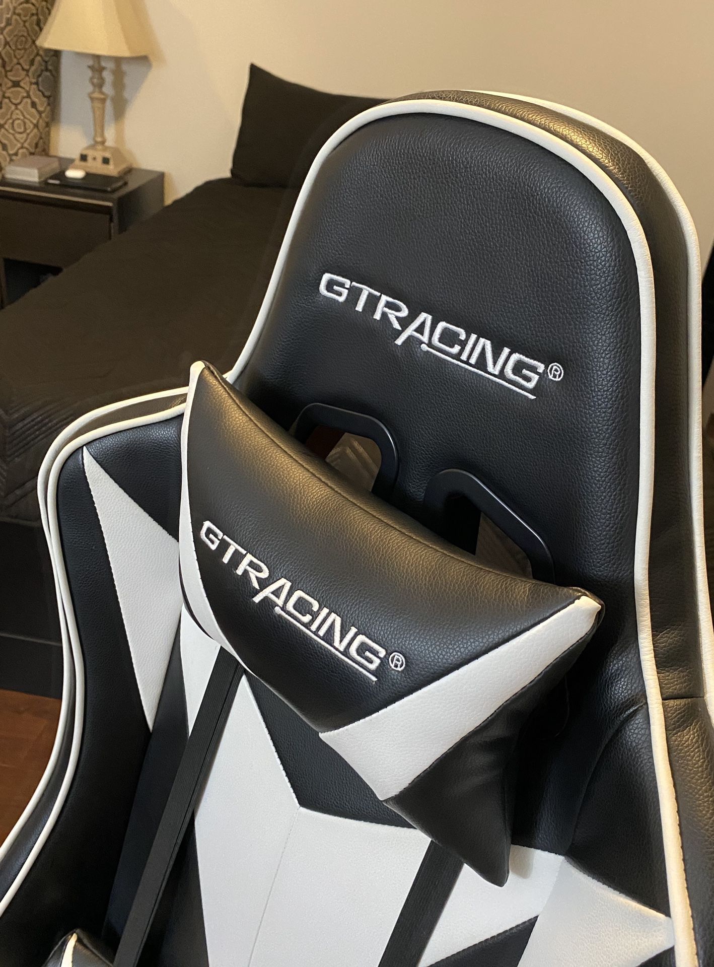 GTR Racing Gaming Chair (Like New) Local Pickup Only Open to offers